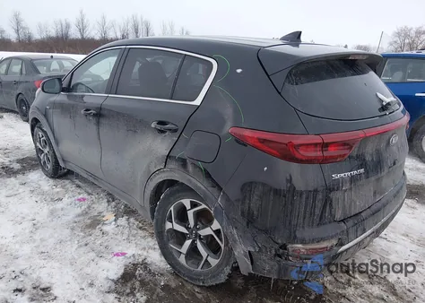 2021 Kia Sportage Lx z USA, uszkodzony, nr VIN KNDPMCAC2M7902207